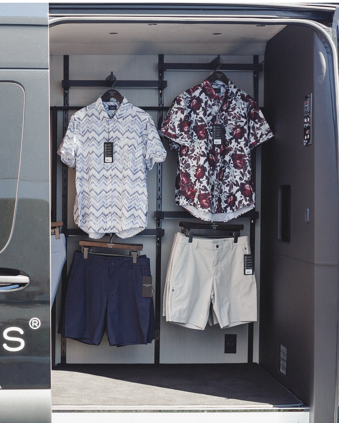 7DIAMONDS CLOTHING VAN