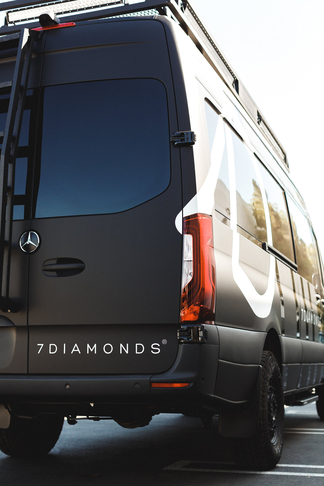 7DIAMONDS CLOTHING VAN