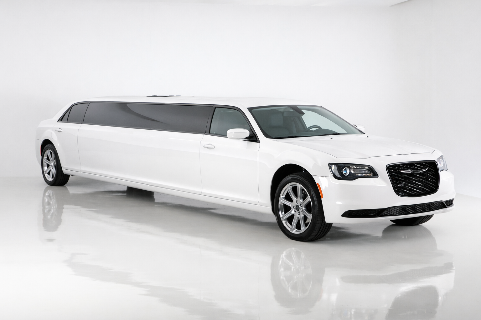The Chrysler Limousine 2023 - (White) 140" Jet Door – SPV Conversions