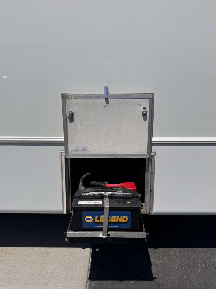 2021 Ford E450 Super Duty Shuttle Bus