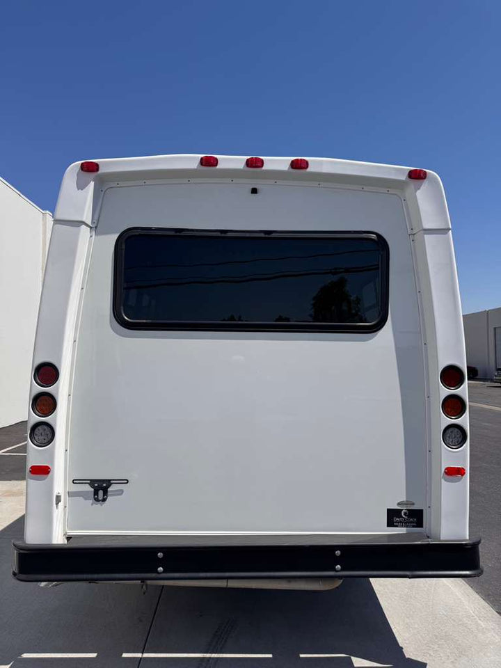 2021 Ford E450 Super Duty Shuttle Bus