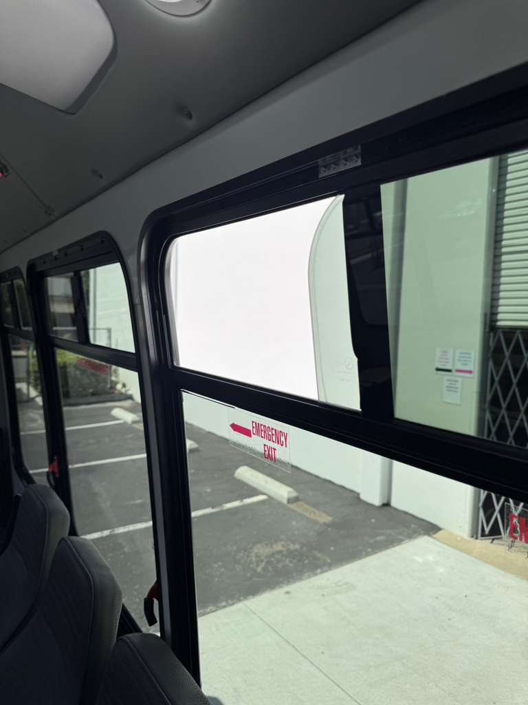 2021 Ford E450 Super Duty Shuttle Bus