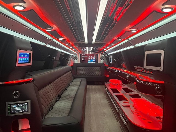 THE GM LIMOUSINE