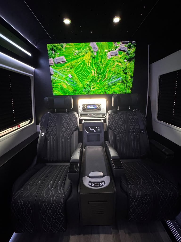 Mercedes Sprinter CEO: 2025, 3500XD 170"