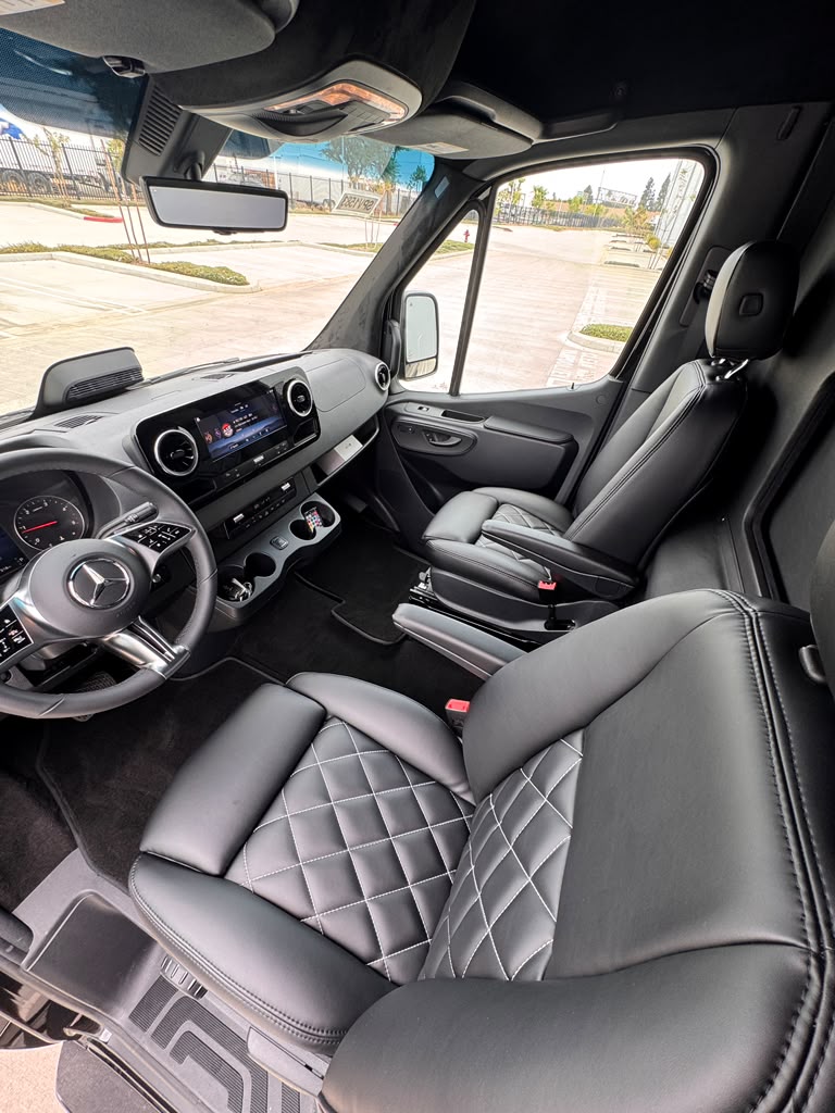 Mercedes Sprinter CEO: 2025, 3500XD 170"