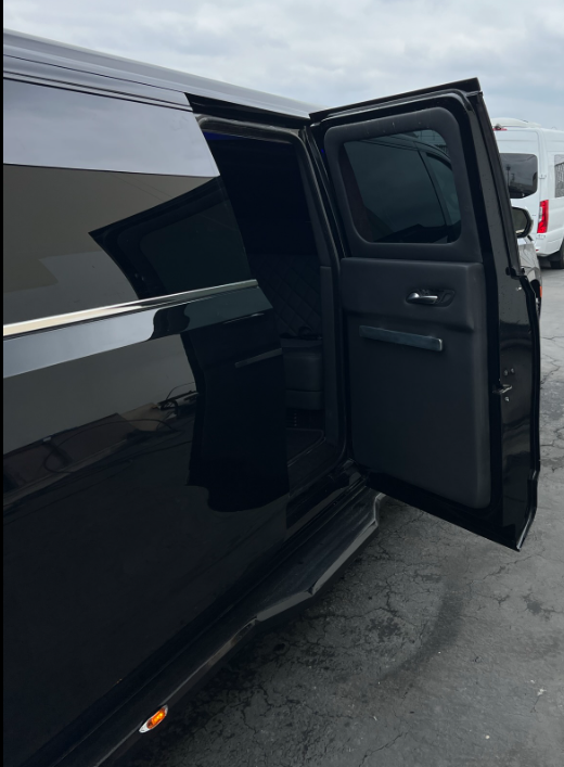 2023 Chevrolet Suburban Duramax - 200" 5th Door