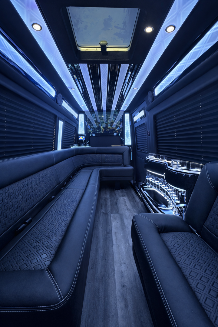 Mercedes Sprinter Limo: 2026 3500 XD, 170 High Roof