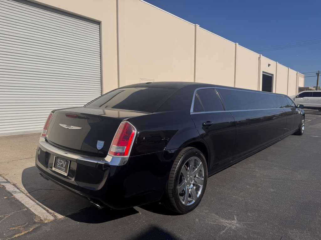 2014 Chrysler 300 Limousine