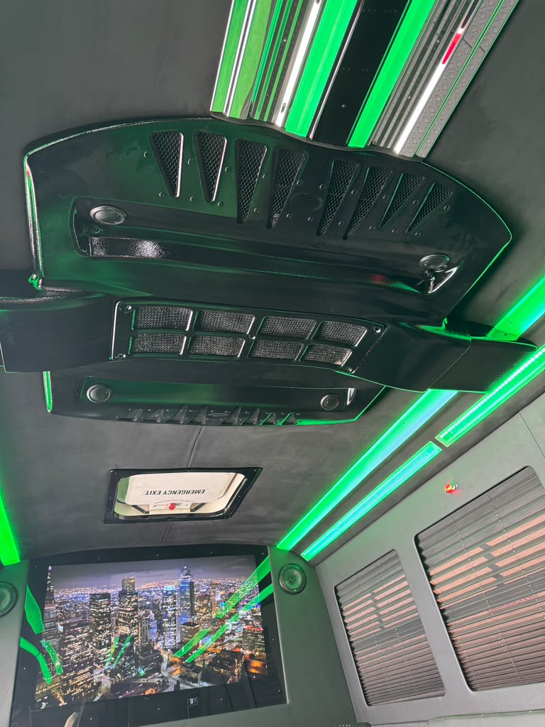2022 Ford E450 Super Duty Party Bus