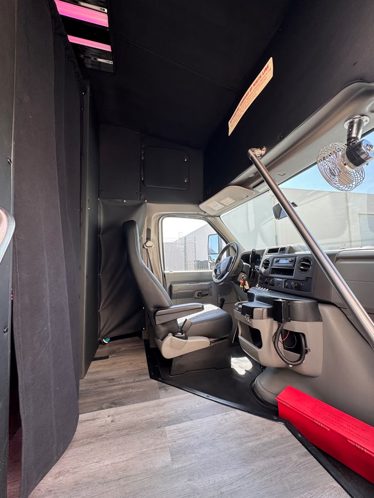 2022 Ford E450 Super Duty Party Bus
